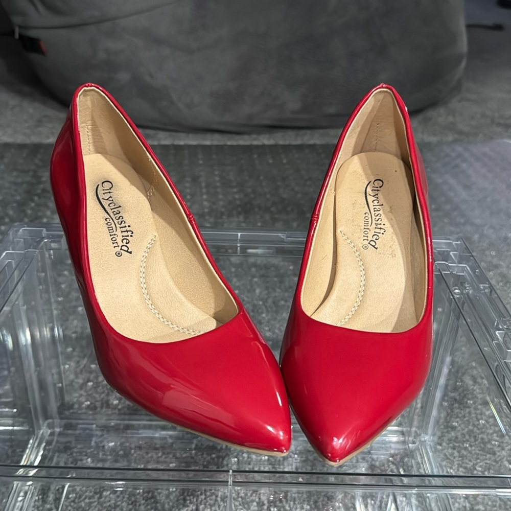 Red heels in good condition